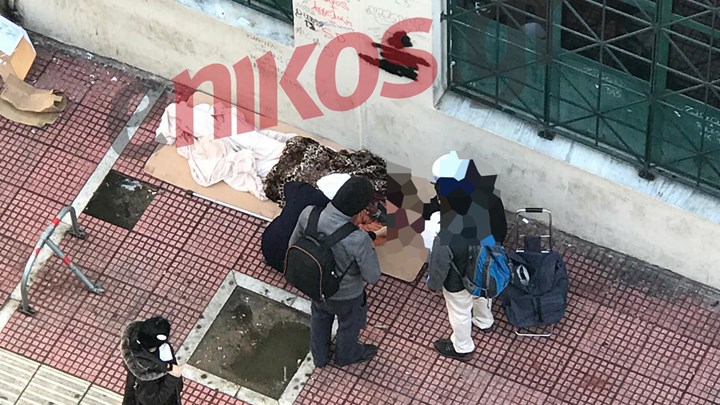 Η μάστιγα των ναρκωτικών: Εικόνες-σοκ έξω από την ΑΣΟΕΕ  – ΦΩΤΟ αναγνώστη