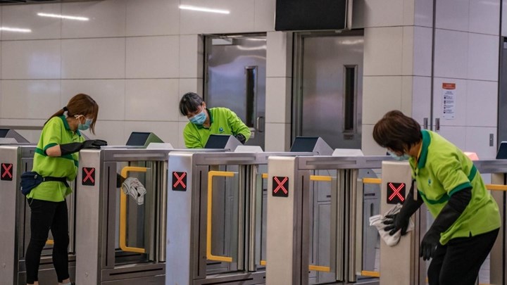 Κορονοϊός: Ο Παγκόσμιος Οργανισμός Υγείας ξεκινά “πόλεμο” κατά των fake news – Τι αναφέρει για τα ταξίδια