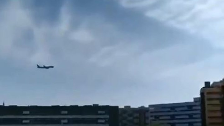 Θρίλερ με αεροσκάφος στη Μαδρίτη: Κάνει κύκλους για να «ξεφορτωθεί» καύσιμα – ΒΙΝΤΕΟ