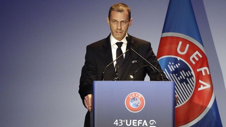 Τα είπαν Γεραπετρίτης και Τσέφεριν – Έρχεται στην Αθήνα ο πρόεδρος της UEFA