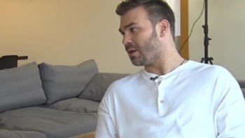 Γιώργος Σαμπάνης: Το σχόλιο για την αποχώρηση του Νίκου Οικονομόπουλου και οι δυσκολίες που πέρασε