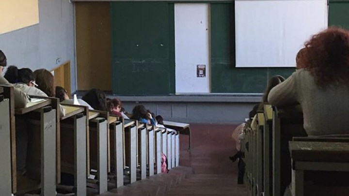 Καταγγελία: Επιτηρητής γρονθοκόπησε φοιτητή κατά τη διάρκεια εξέτασης στη Φιλοσοφική