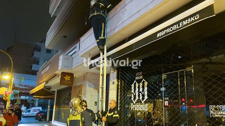 Θεσσαλονίκη: Πέταξαν βόμβα μολότοφ σε ίντερνετ- καφέ στο Κορδελιό