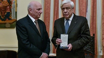 Ο Πρόεδρος της Δημοκρατίας επέδωσε στον Χρήστο Ζερεφό το Παράσημο του Ταξιάρχη του Τάγματος της Τιμής