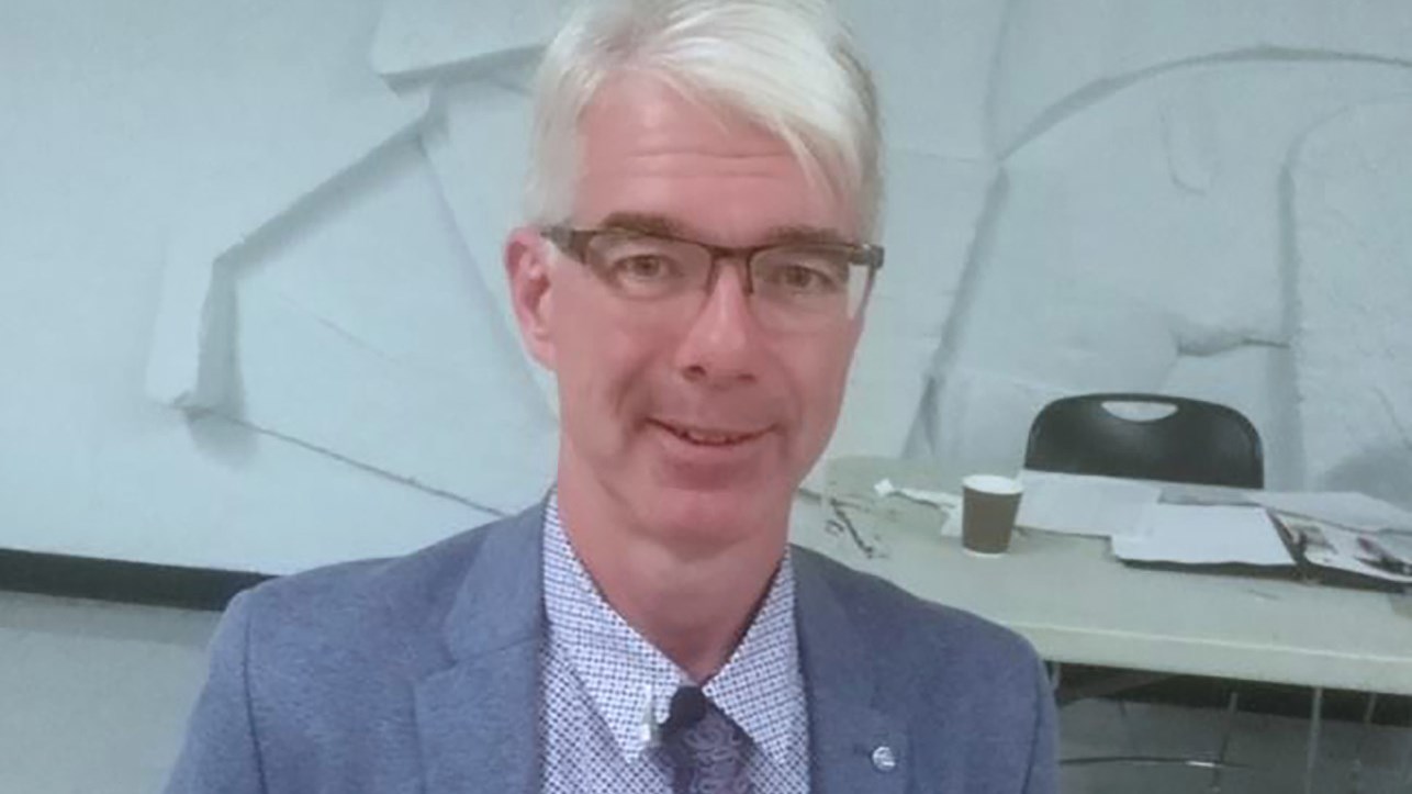 Πικρό διαζύγιο: Έκαψε 1 εκατ. δολάρια για να μην τα μοιραστεί με την πρώην σύζυγό του