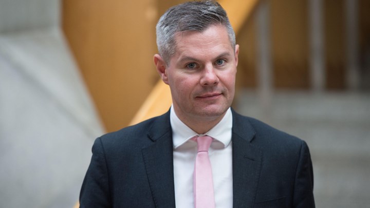 Σάλος στη Σκωτία: Παραιτήθηκε υπουργός που έστελνε μηνύματα σε 16χρονο