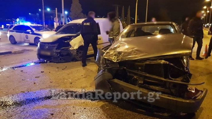 Λαμία: Σοβαρό τροχαίο με μια τραυματία – ΦΩΤΟ