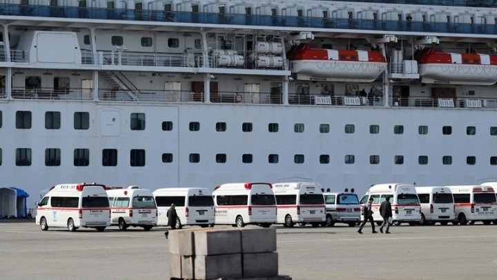 Κορονοϊός: Τριπλασιάστηκαν τα κρούσματα στο κρουαζιερόπλοιο με 3.711 επιβάτες