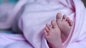 Επίδομα γέννησης: Εγκρίθηκε το κονδύλι για την καταβολή του – Πότε θα πληρωθεί η πρώτη δόση