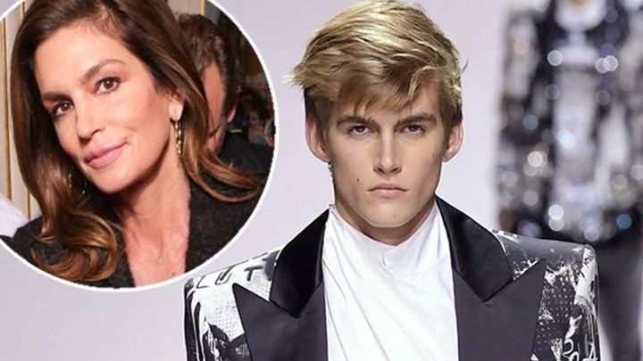 Σίντι Κρόφορντ: Ο γιος της έκανε τατουάζ στο πρόσωπό του – ΦΩΤΟ