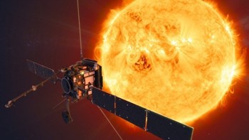 Έτοιμο για εκτόξευση προς τον Ήλιο το Solar Orbiter – Τι λέει ο Έλληνας αστροφυσικός που συμμετέχει στην αποστολή – ΒΙΝΤΕΟ