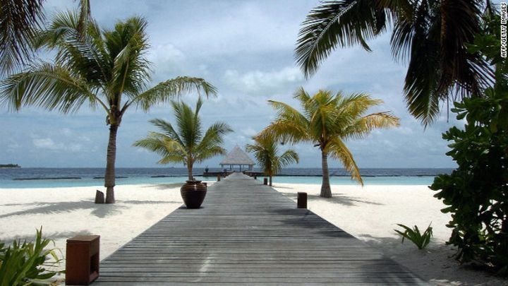Οι διακοπές στις Μαλδίβες έγιναν εφιάλτης: Τρεις τουρίστες μαχαιρώθηκαν