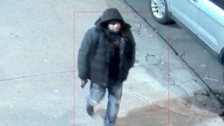 ΗΠΑ: Δυο τραυματίες από την επίθεση στο αστυνομικό τμήμα του Μπρoνξ