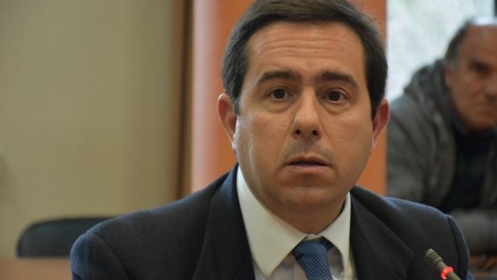 Μηταράκης: Πότε θα αρχίσει η κατασκευή των κλειστών κέντρων προσφύγων – Πώς θα λειτουργούν