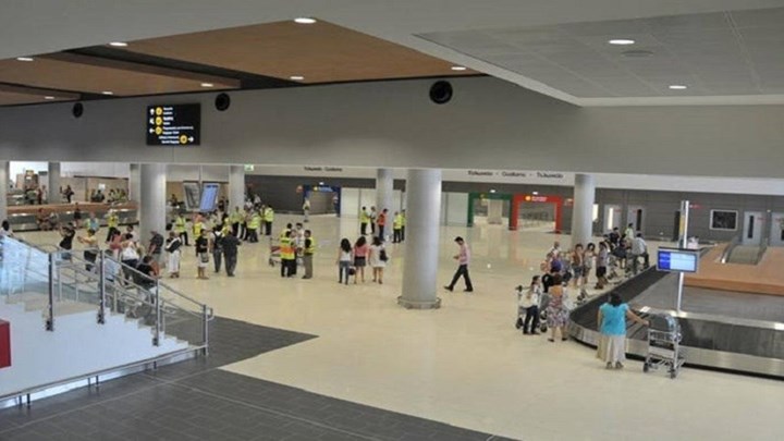 Κορονοϊός: Συναγερμός στο αεροδρόμιο Λάρνακας για ύποπτο κρούσμα