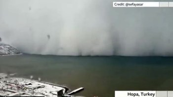 Τουρκία: Χιονοθύελλα «καταπίνει» πόλη – Timelapse ΒΙΝΤΕΟ