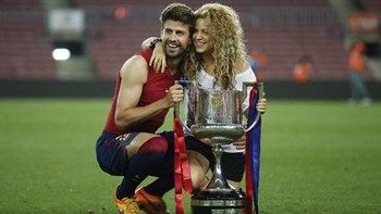 Τρυφερά φιλιά για Σακίρα και Πικέ – ΦΩΤΟ