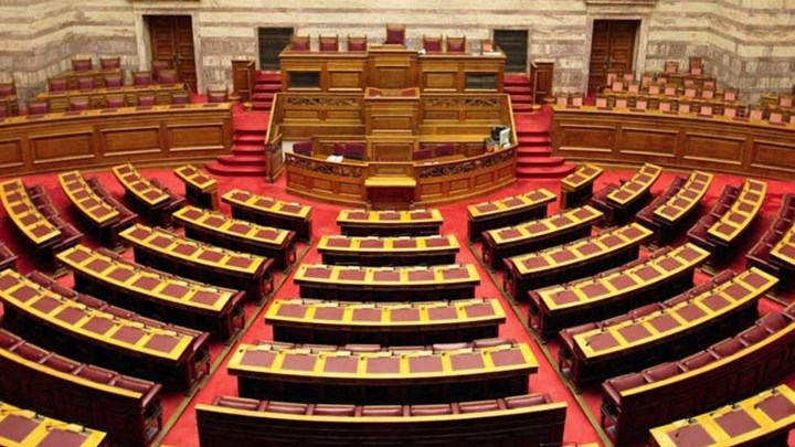 Βουλή: Έντονη αντιπαράθεση κυβέρνησης – αντιπολίτευσης για τη ΛΑΡΚΟ
