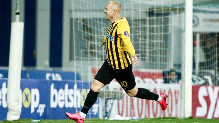 Ο Λάρσον έστειλε τον Άρη στα ημιτελικά