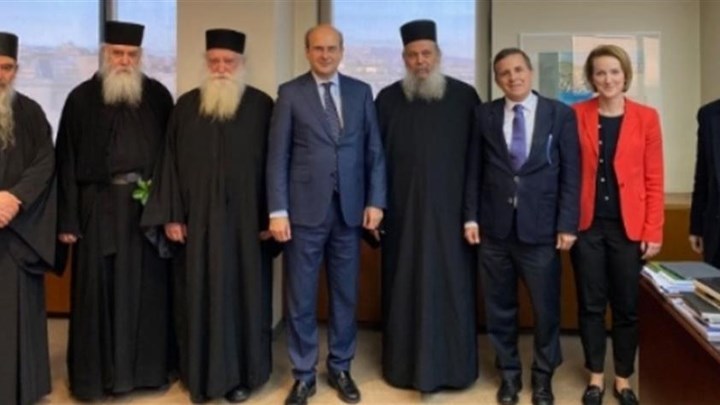 Φωτοβολταϊκά στο Άγιον Όρος