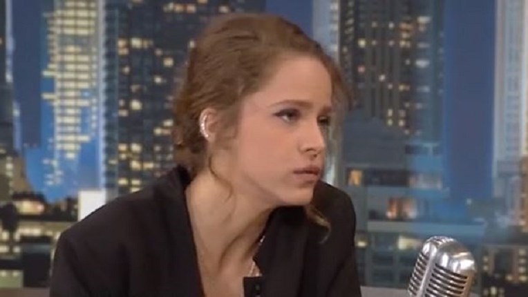 Άγριες Μέλισσες: Το spoiler της Ασημίνας για την εγκυμοσύνη της Δρόσως – ΒΙΝΤΕΟ