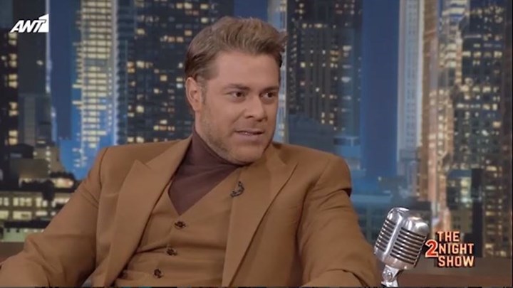 Χρήστος Χολίδης: Τι απαντά στις φήμες ότι έφαγε χαστούκι από την Άντζελα Δημητρίου – ΒΙΝΤΕΟ