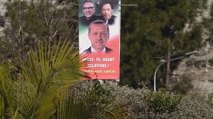 Ερντογάν: “Υμνεί” το Πακιστάν για τη βοήθεια κατά των Ελλήνων το 1922 – ΦΩΤΟ