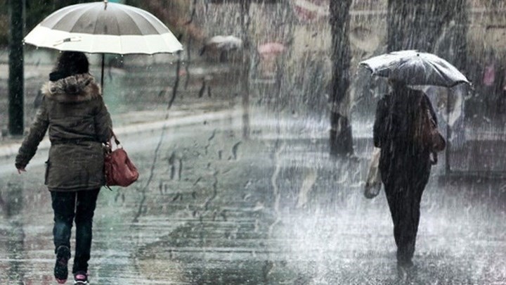 Πάρτε ομπρέλες: Πού θα σημειωθούν καταιγίδες τις επόμενες ώρες