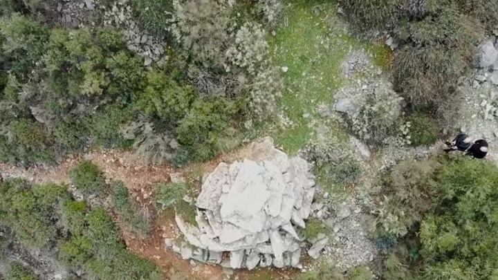 Δρακόσπιτο Υμηττού: Η άγνωστη αρχαιότερη κατοικία της Αττικής – ΒΙΝΤΕΟ