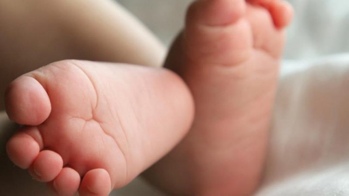 ΑΜΚΑ και ΑΦΜ από… κούνια – Η διαδικασία για τα μωρά που γεννιούνται από σήμερα