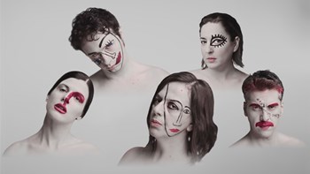 Αποκλειστικά κλικ από το «Πίστη, Αγάπη, Ελπίδα» που ανεβάζει η Μοσχοχωρίτη