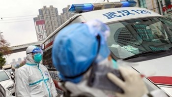 Κορονοϊός: Πέθανε διευθυντής νοσοκομείου της Γουχάν – ΦΩΤΟ