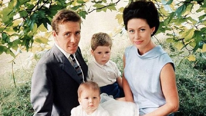 Μπάκιγχαμ: Νέο διαζύγιο προκαλεί πονοκέφαλο στη βασίλισσα Ελισάβετ – ΦΩΤΟ