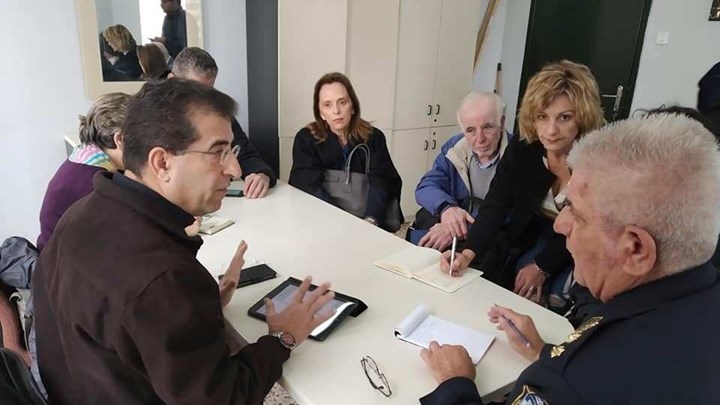 Επίσκεψη του συμβουλίου ένταξης μεταναστών και προσφύγων στα δύο αστυνομικά τμήματα Πειραιά