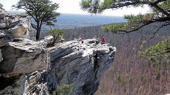 Φρικτός θάνατος για 22χρονο: Έπεσε από βράχο σε ύψος 58 μέτρων