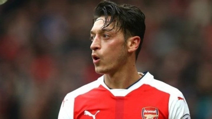 Άρσεναλ: Χωρίς Οζίλ και Τορέιρα κόντρα στον Ολυμπιακό