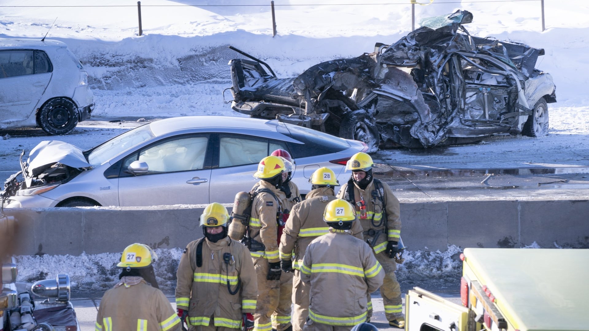 Τρομακτική καραμπόλα 200 οχημάτων στον Καναδά – Δύο νεκροί και δεκάδες τραυματίες – ΦΩΤΟ – ΒΙΝΤΕΟ