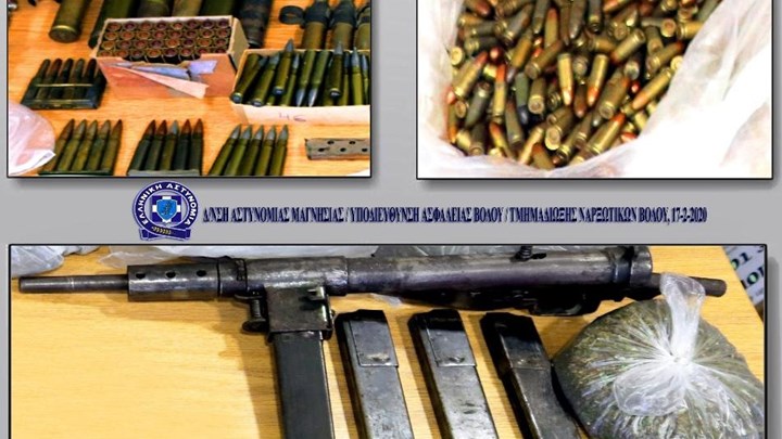 Βόλος: Τι ισχυρίστηκε η πρώην παίκτρια ριάλιτι για τα ναρκωτικά και τα όπλα που βρέθηκαν στο σπίτι της