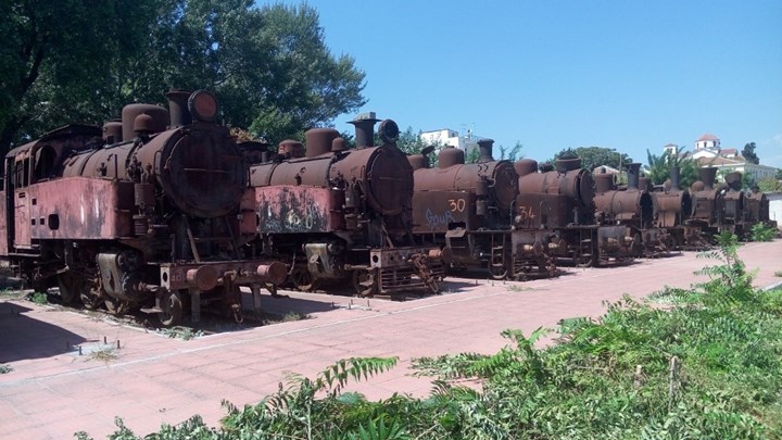 Θρίλερ στον Βόλο: Εντοπίστηκε πτώμα άνδρα σε παλιό βαγόνι