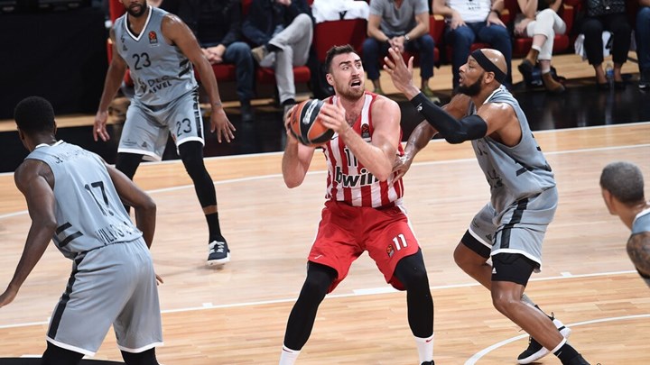 Ολυμπιακός – Βιλερμπάν 20-21 (10′)