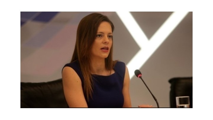 Αχτσιόγλου: Μικρότερη η μέση σύνταξη με το νέο ασφαλιστικό – ΒΙΝΤΕΟ