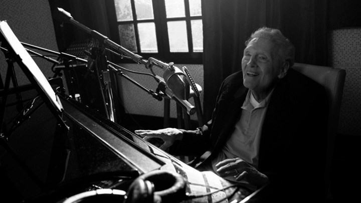 Επιστρέφει στη μουσική ο θρύλος του rock’n’roll Τζέρι Λι Λούις – ΒΙΝΤΕΟ