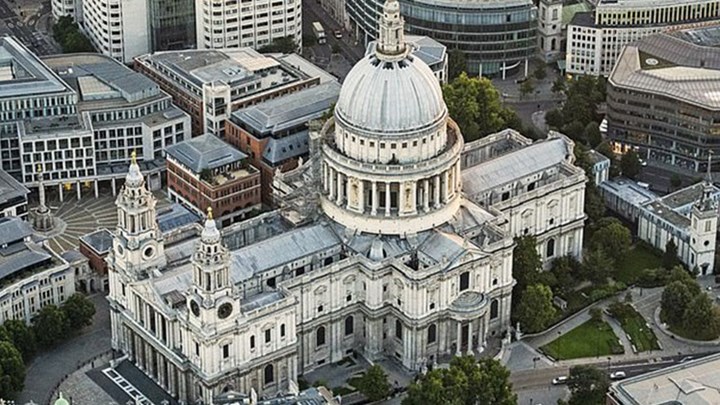 Τρόμος στο Λονδίνο: Οπαδός του Ισλαμικού Κράτους σχεδίαζε επιθέσεις σε καθεδρικό ναό και ξενοδοχείο