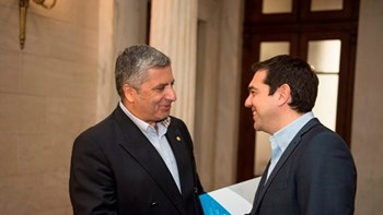 Πατούλης: Ζητεί παρέμβαση Εισαγγελίας και Τροχαίας για τις αφίσες Τσίπρα