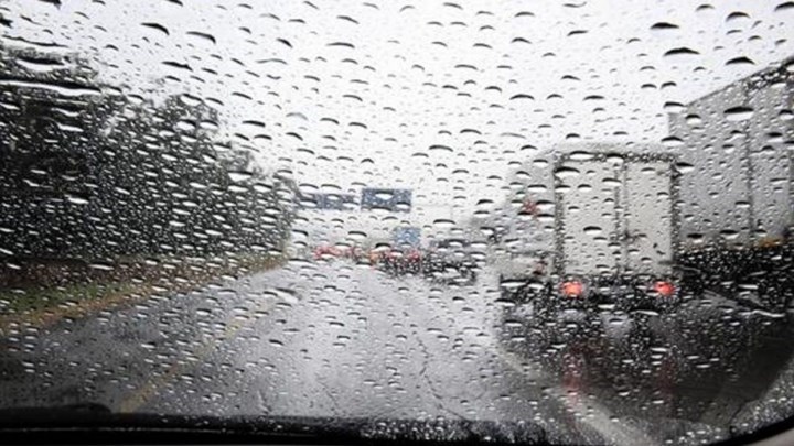 Καιρός: Βροχές και πτώση της θερμοκρασίας σήμερα