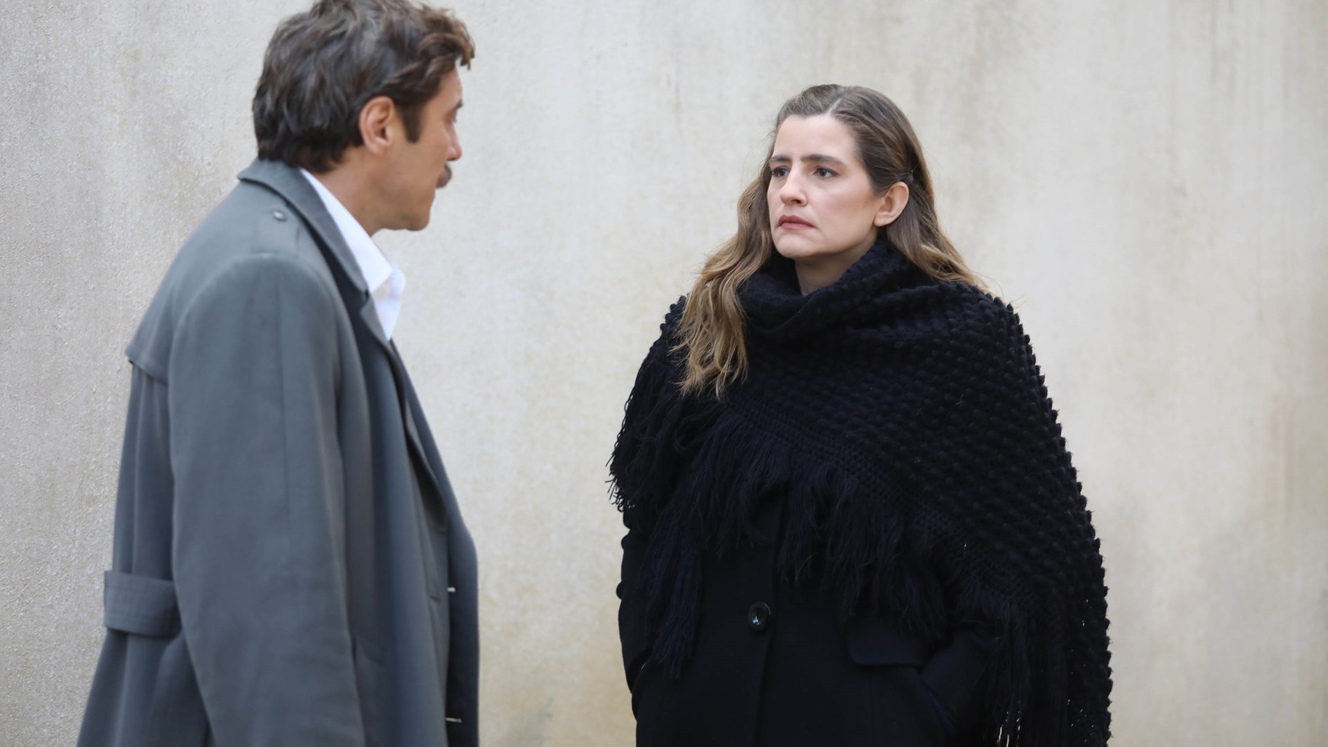 Άγριες Μέλισσες: Η επιστροφή του Κυπραίου προκαλεί “αναταράξεις” στο Διαφάνι – Θα τον συγχωρήσει η Ελένη;