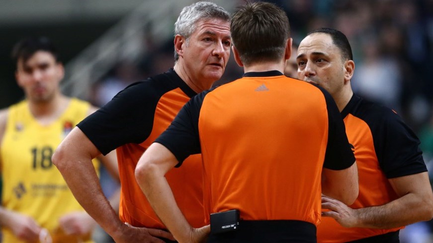 Επίθεση στο ταξί των διαιτητών του Παναθηναϊκός -Μπαρτσελόνα – Τραυματίστηκε ο Λαμόνικα