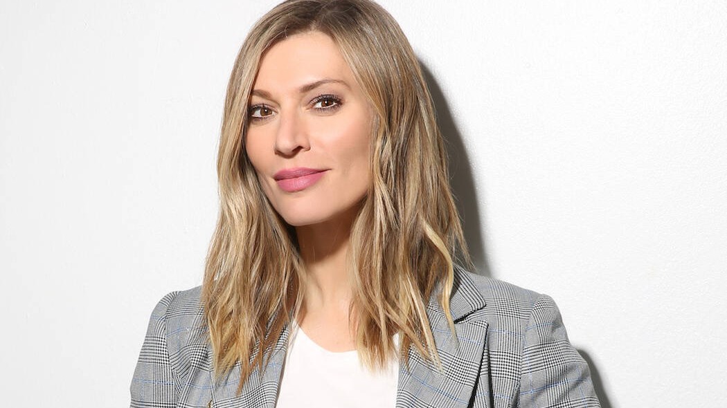 Και η Ζέτα Δούκα στην “Κυρία Επιθεώρηση” του Δελαπόρτα