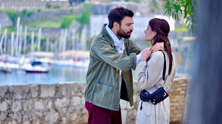 8 Λέξεις: Νέο πρόσωπο εισβάλλει στη σειρά και φέρνει τα πάνω – κάτω