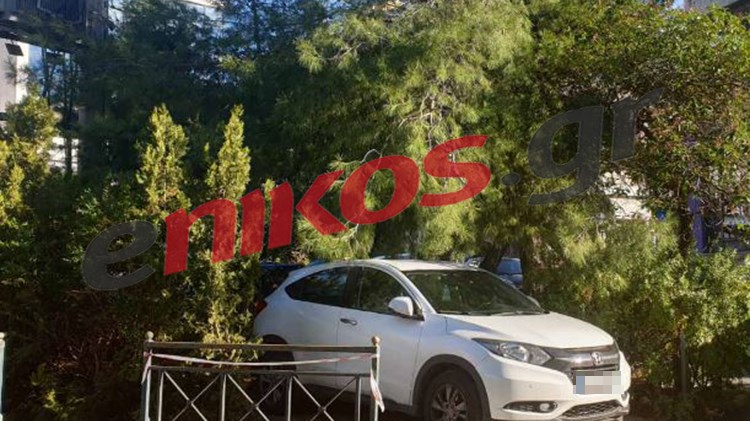 Όταν παρκάρεις όπου σε… βολεύει – ΦΩΤΟ αναγνώστη